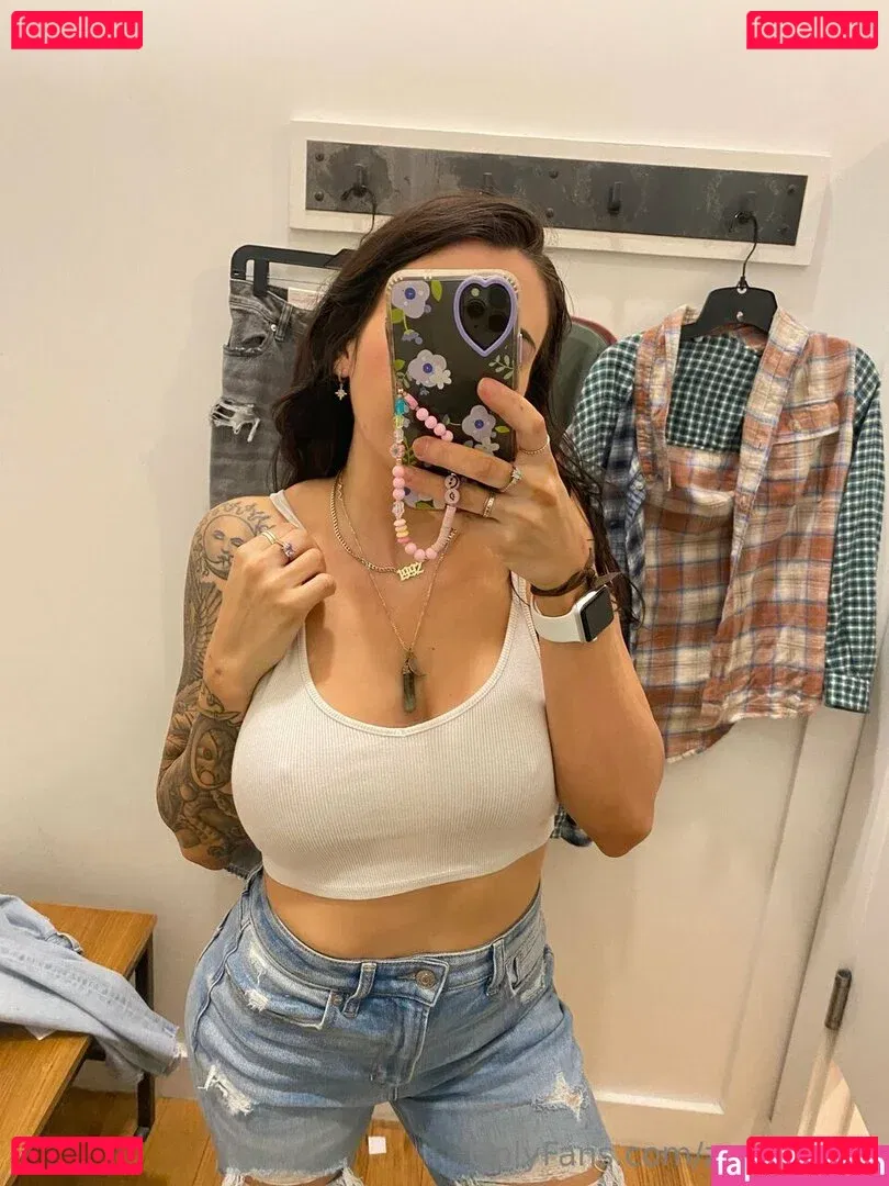 Zoe Rodriguez Onlyfans Photo Gallery 