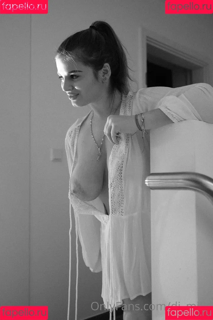 valentina.sm Onlyfans Photo Gallery 