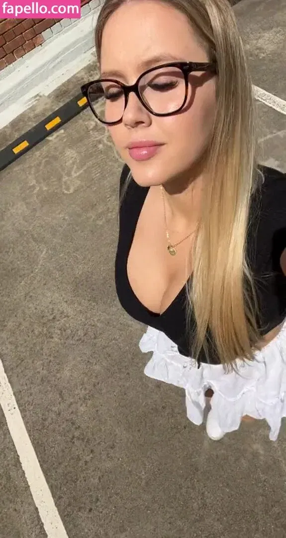 scorpio.milk Onlyfans Photo Gallery 