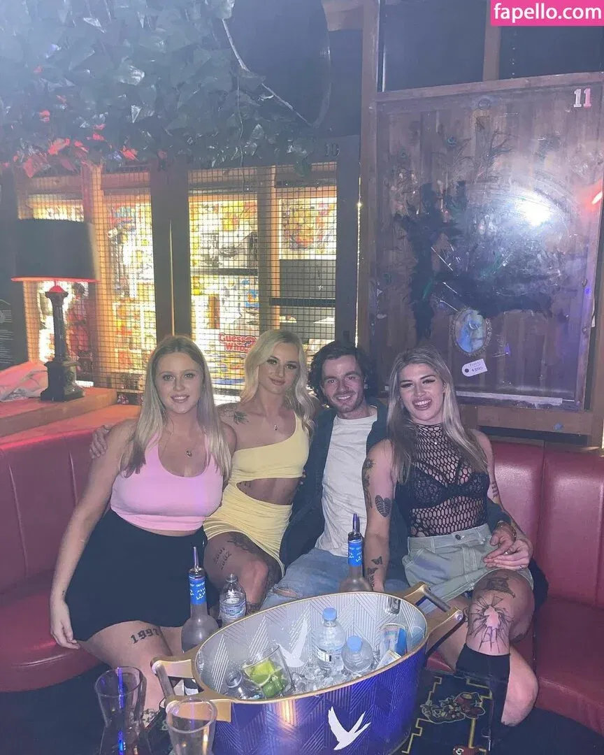 scorpio.milk Onlyfans Photo Gallery 