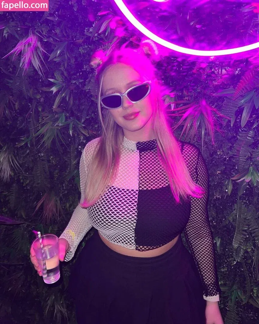 scorpio.milk Onlyfans Photo Gallery 