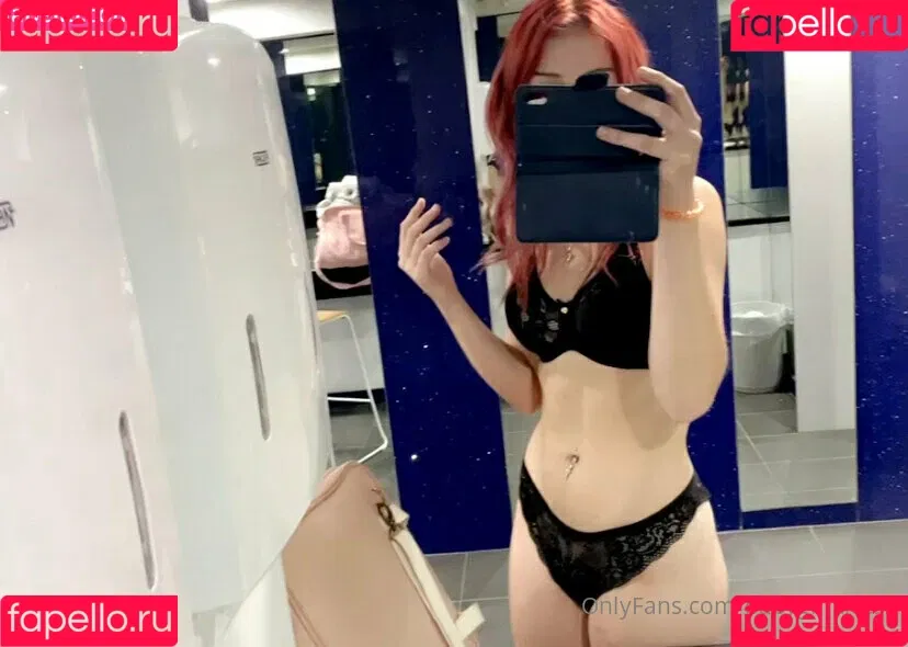 babygirlariesx Onlyfans Photo Gallery 