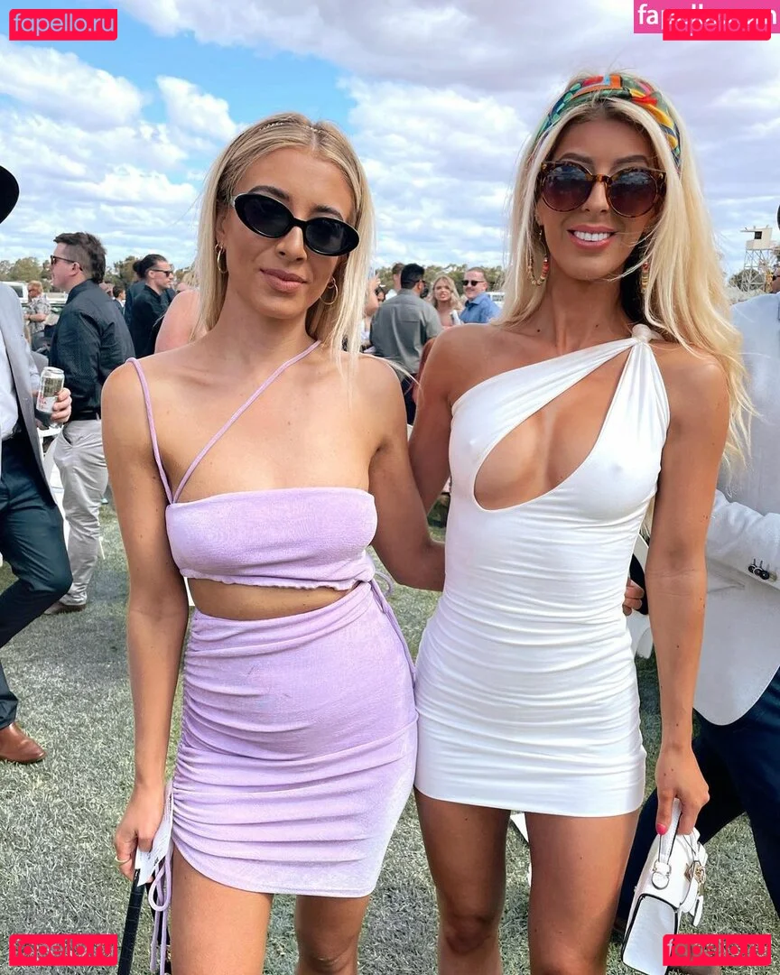 Sarah Jongeling Onlyfans Photo Gallery 