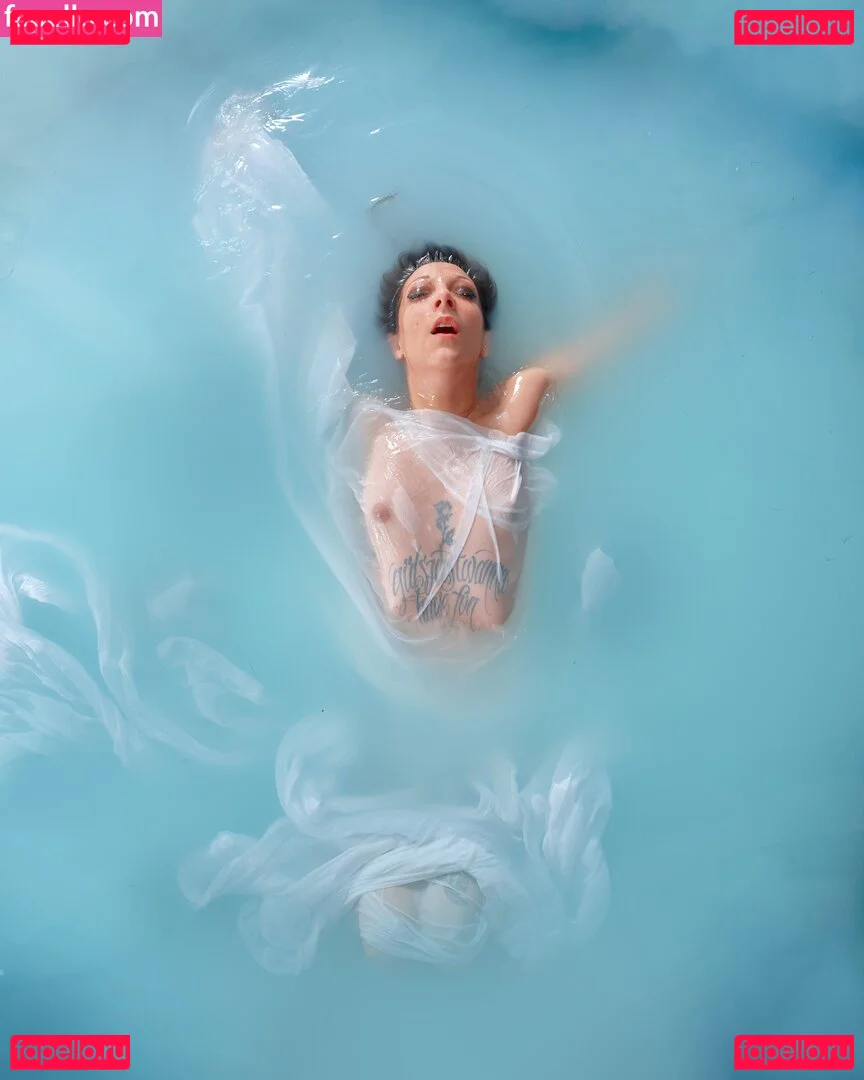 Zeynep Renda Onlyfans Photo Gallery 