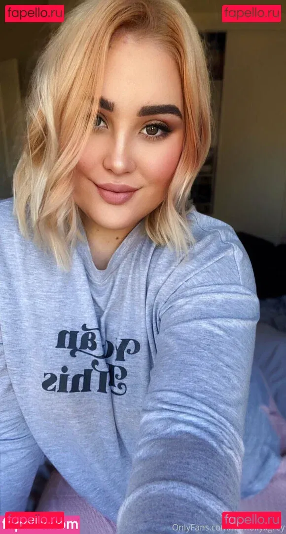 mollygrey_previews Onlyfans Photo Gallery 