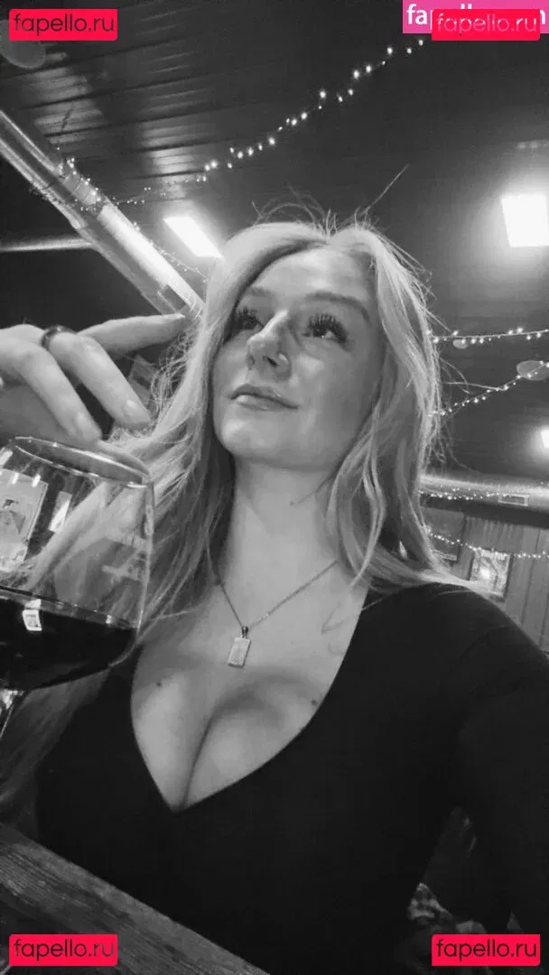 Hanna Onlyfans Photo Gallery 