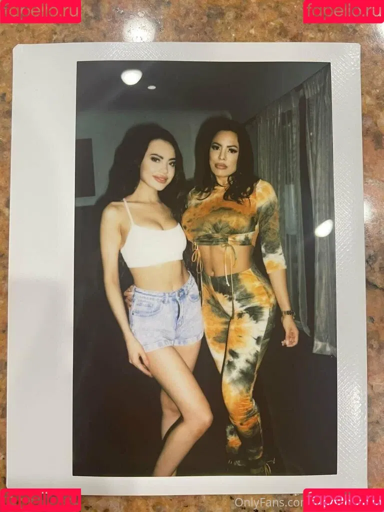 sabinabella Onlyfans Photo Gallery 