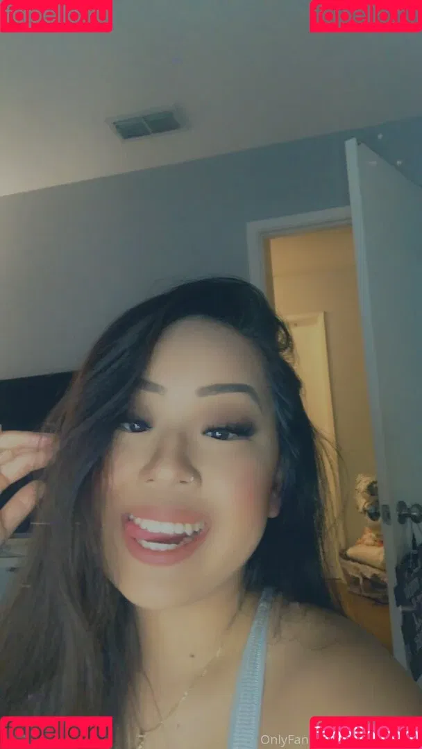 asianbbygirl18 Onlyfans Photo Gallery 