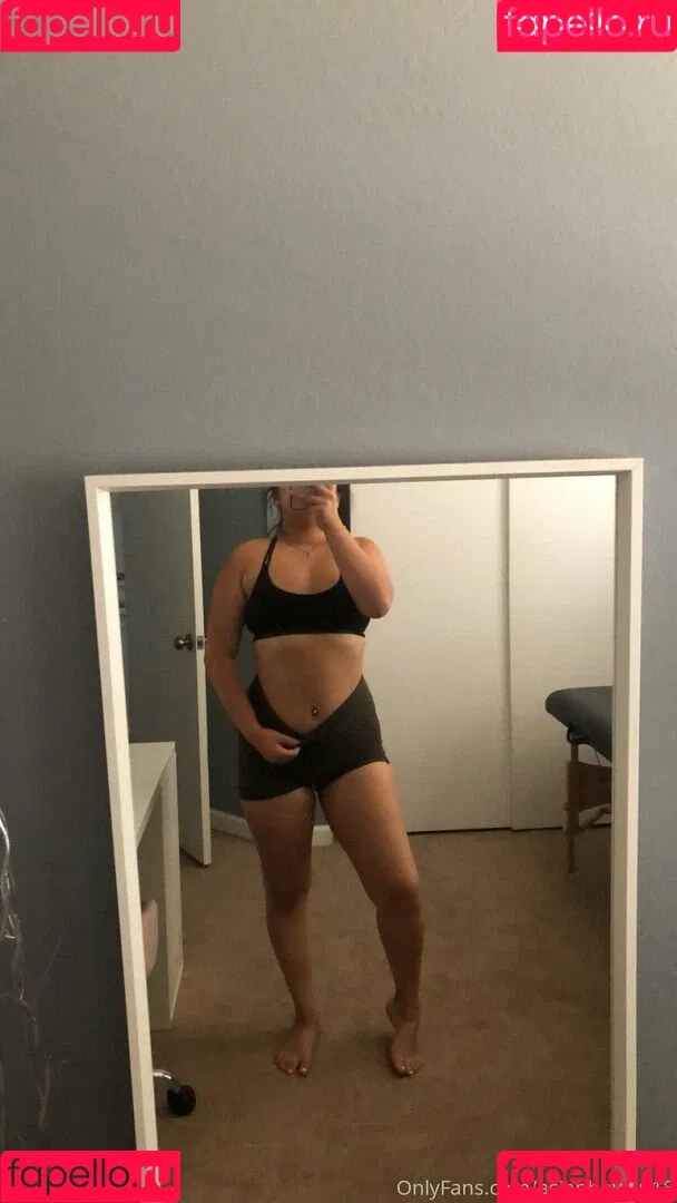 asianbbygirl18 Onlyfans Photo Gallery 