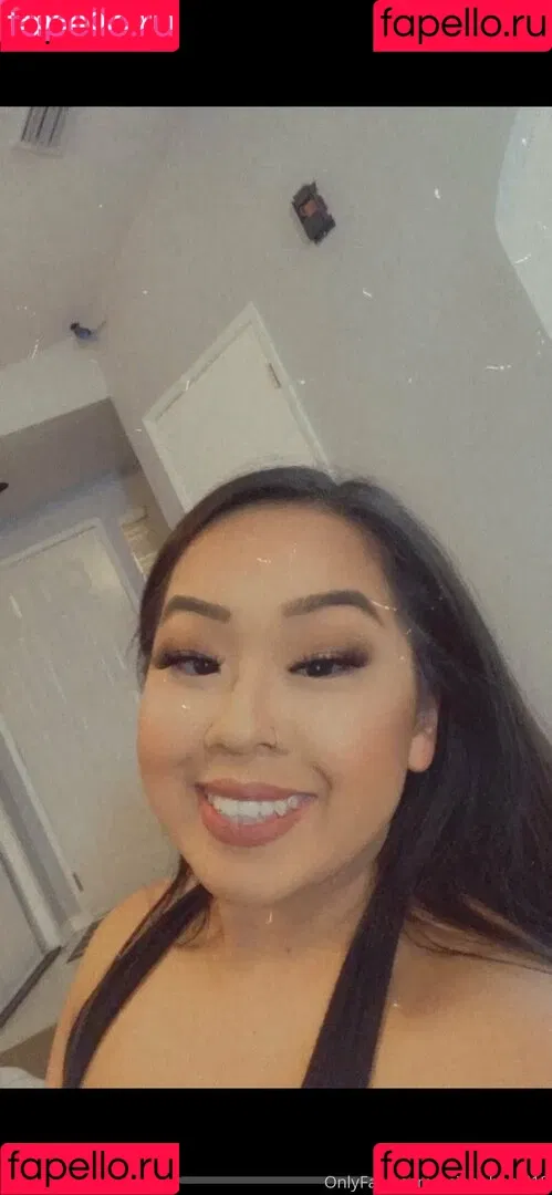 asianbbygirl18 Onlyfans Photo Gallery 