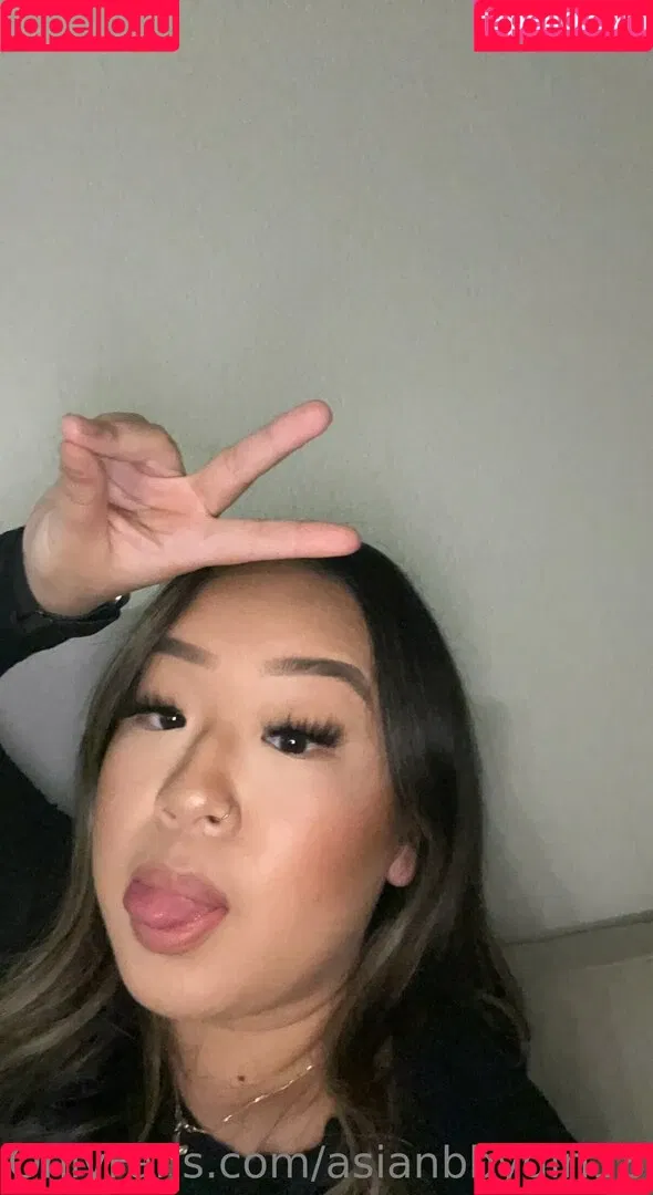 asianbbygirl18 Onlyfans Photo Gallery 