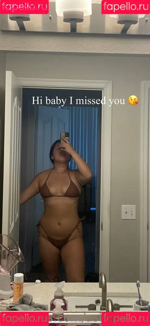 asianbbygirl18 Onlyfans Photo Gallery 