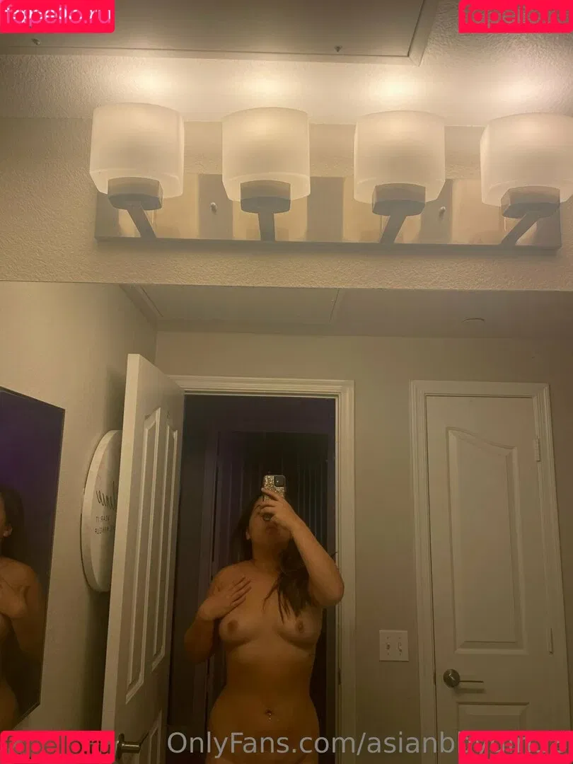 asianbbygirl18 Onlyfans Photo Gallery 
