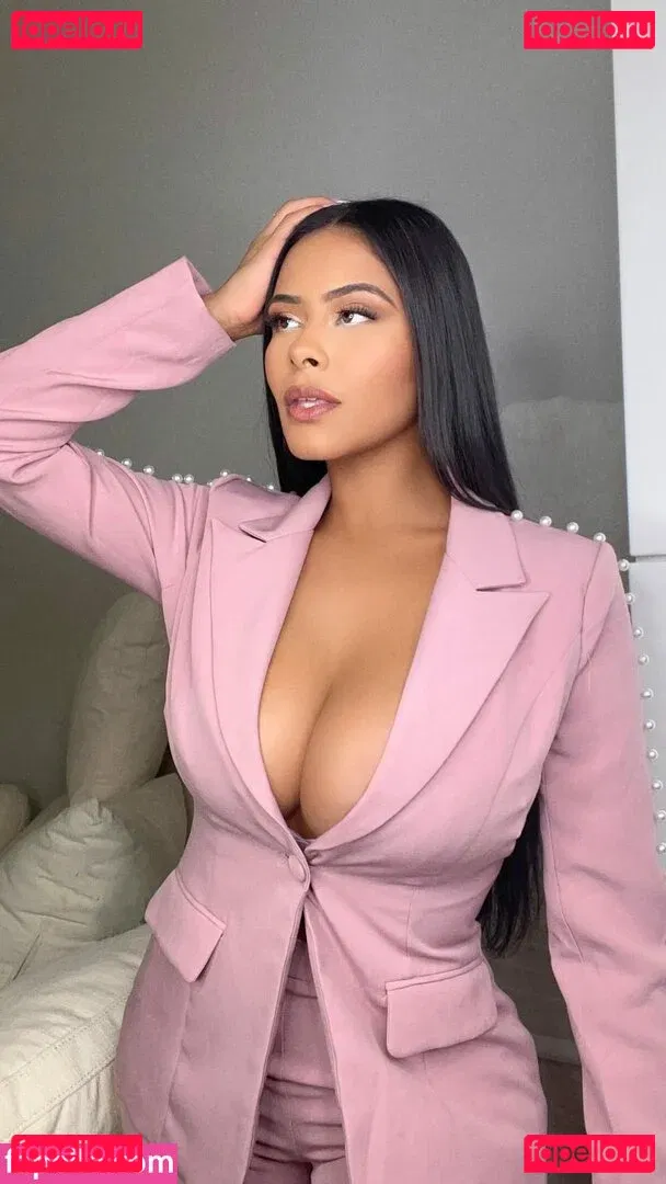 Elsababy Onlyfans Photo Gallery 