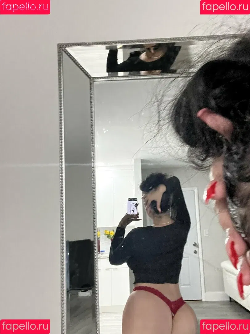 valeriedied Onlyfans Photo Gallery 
