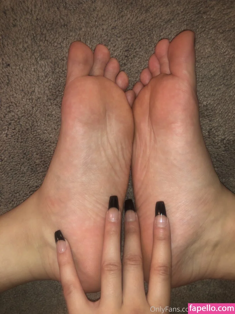 valeriedied Onlyfans Photo Gallery 