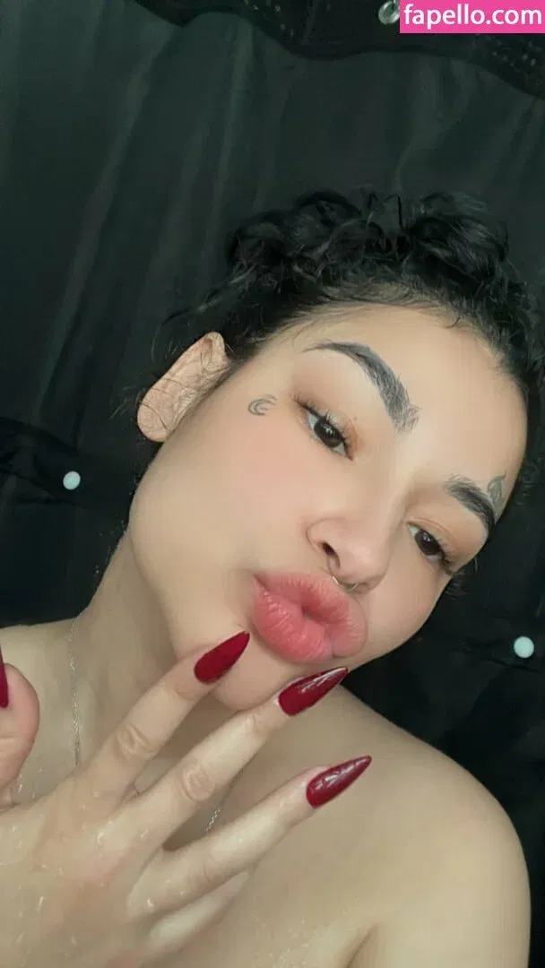 valeriedied Onlyfans Photo Gallery 