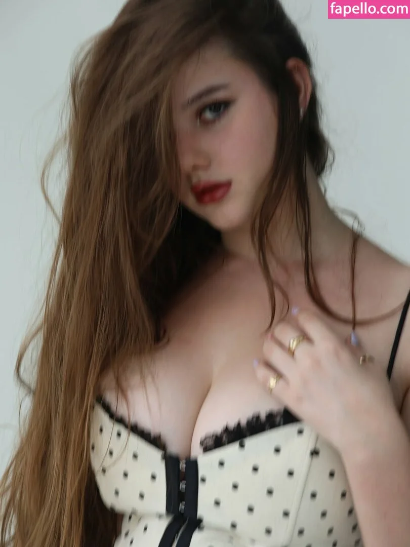 Isabel Ardley Onlyfans Photo Gallery 