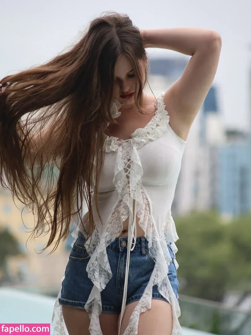 Isabel Ardley Onlyfans Photo Gallery 