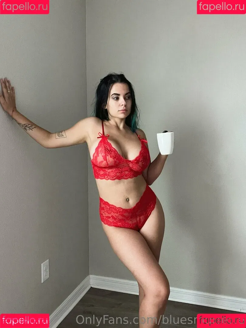 Polly Bones Onlyfans Photo Gallery 