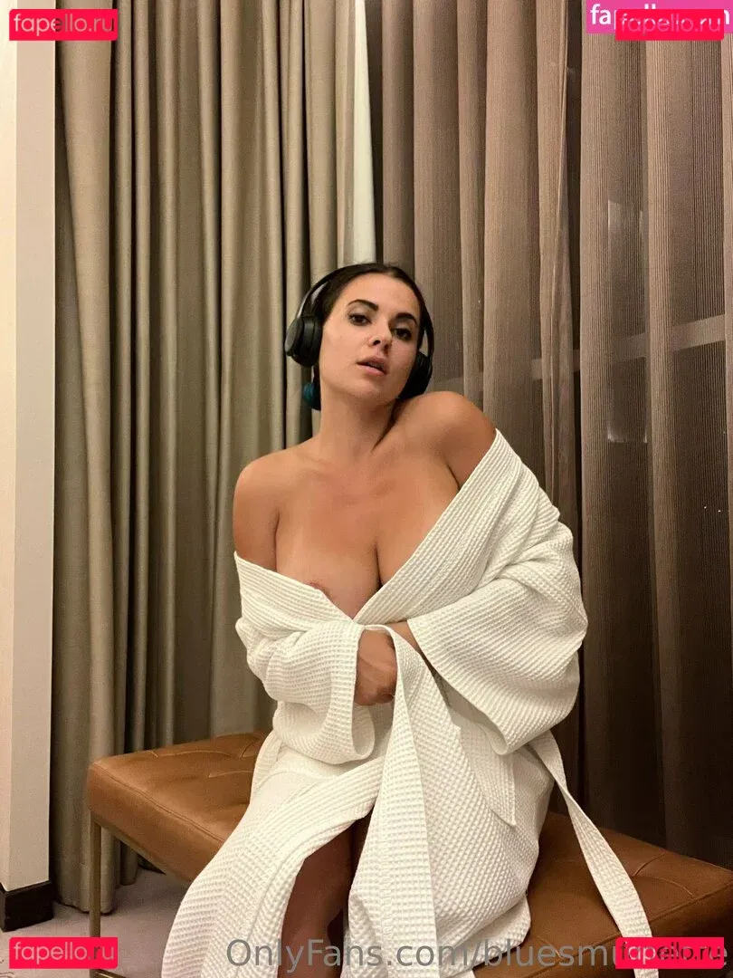 Polly Bones Onlyfans Photo Gallery 