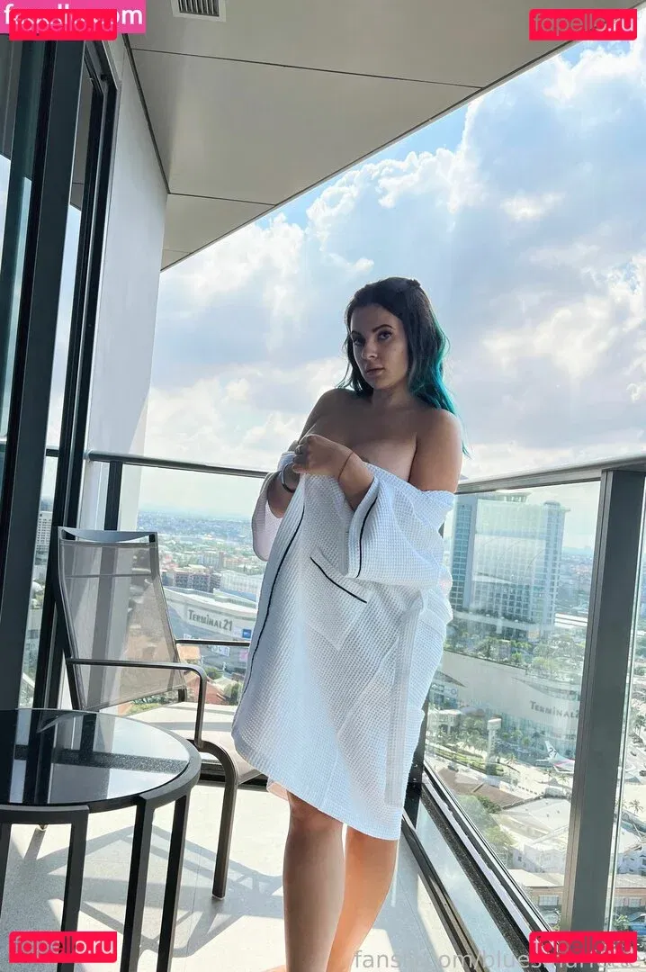 Polly Bones Onlyfans Photo Gallery 