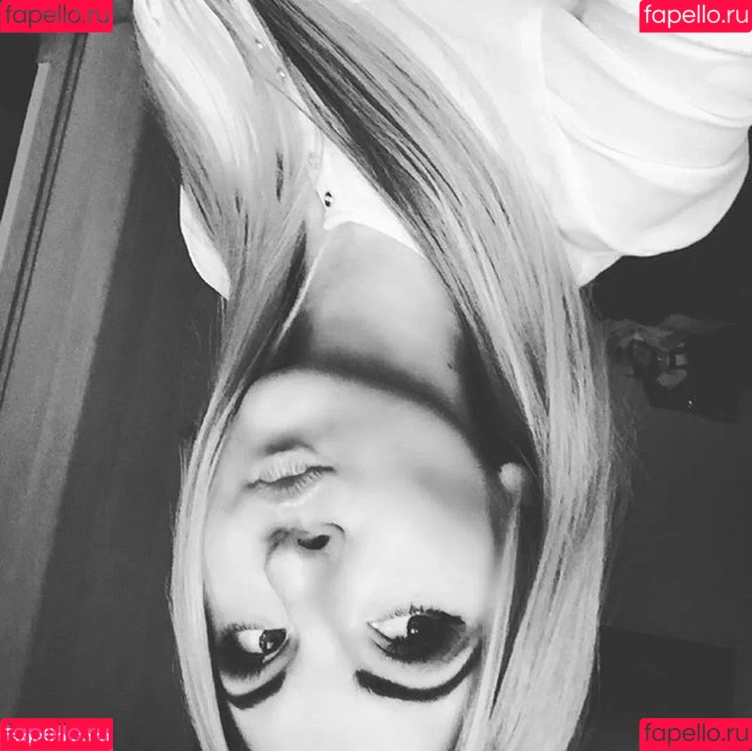 Sara Ladach Onlyfans Photo Gallery 