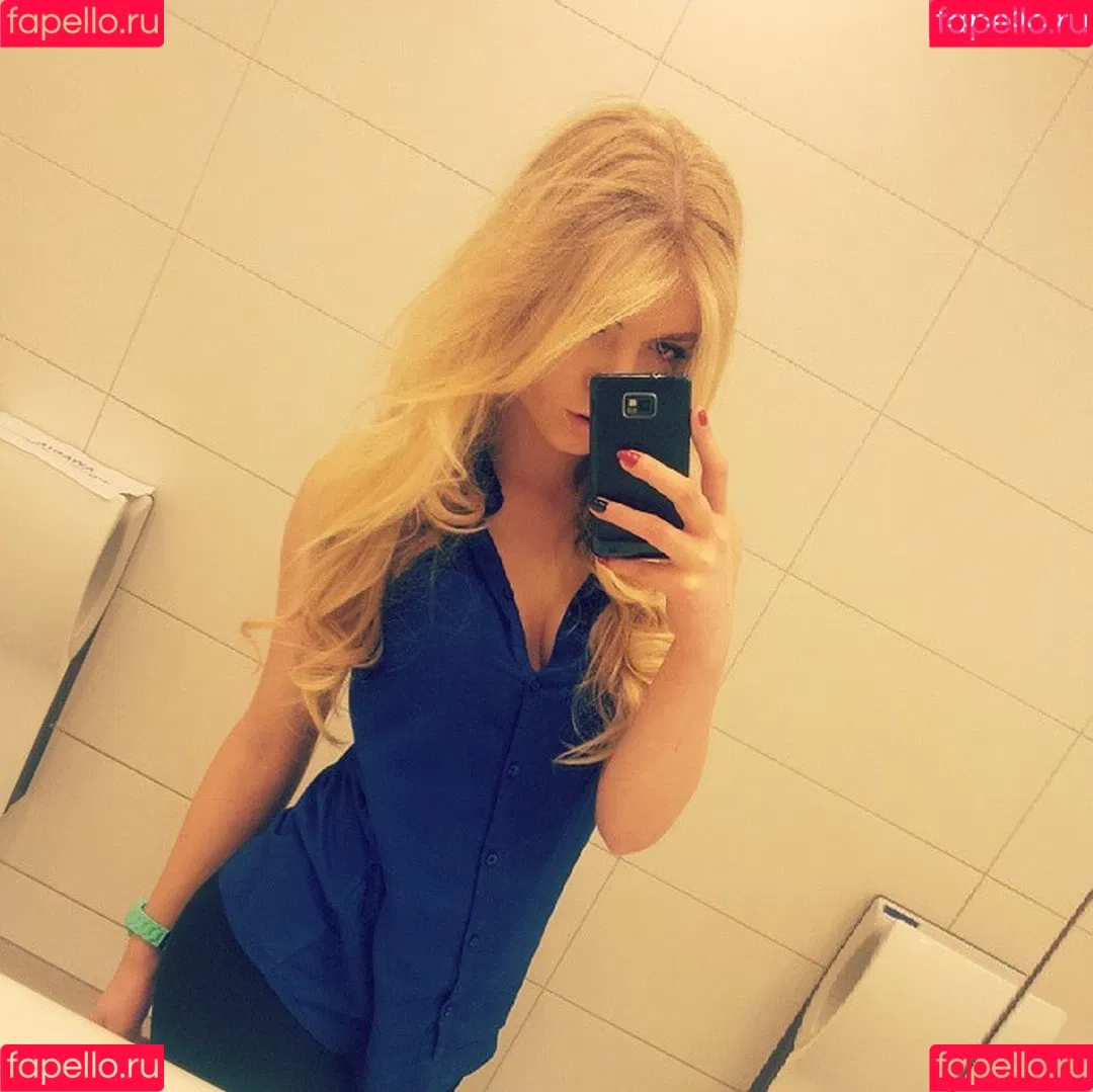 Sara Ladach Onlyfans Photo Gallery 