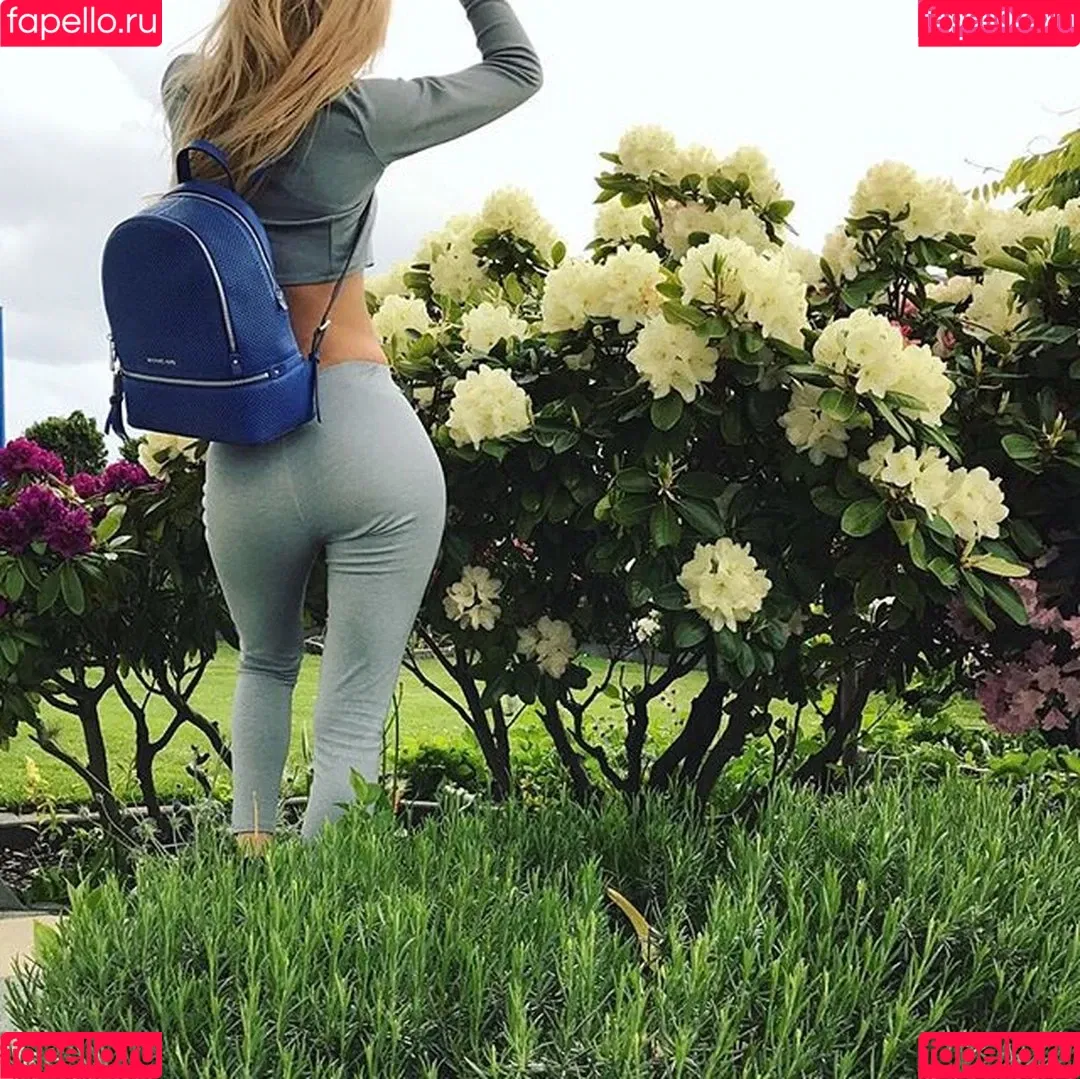 Sara Ladach Onlyfans Photo Gallery 