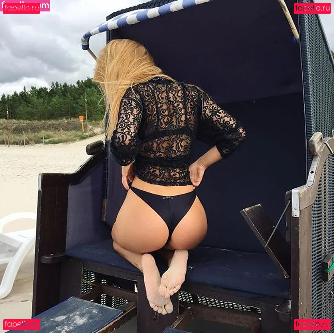 Sara Ladach Onlyfans Photo Gallery 