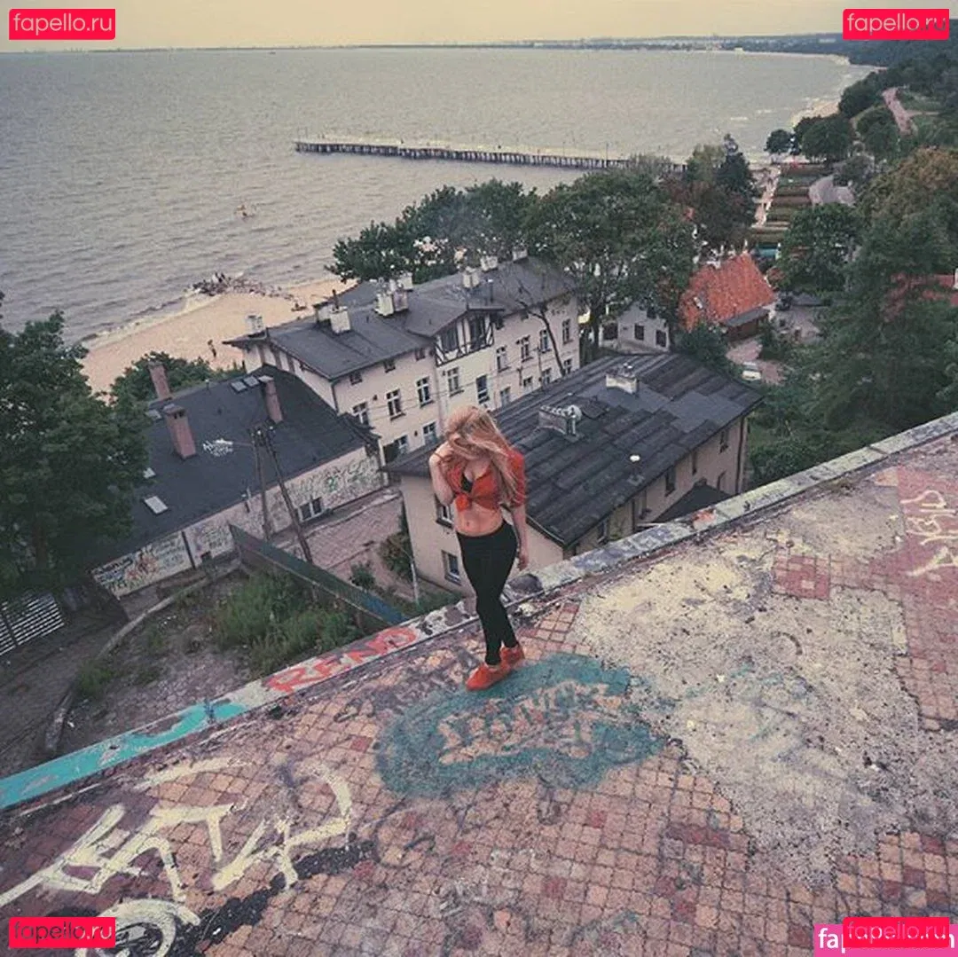 Sara Ladach Onlyfans Photo Gallery 