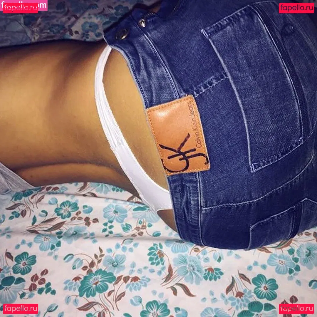 Sara Ladach Onlyfans Photo Gallery 