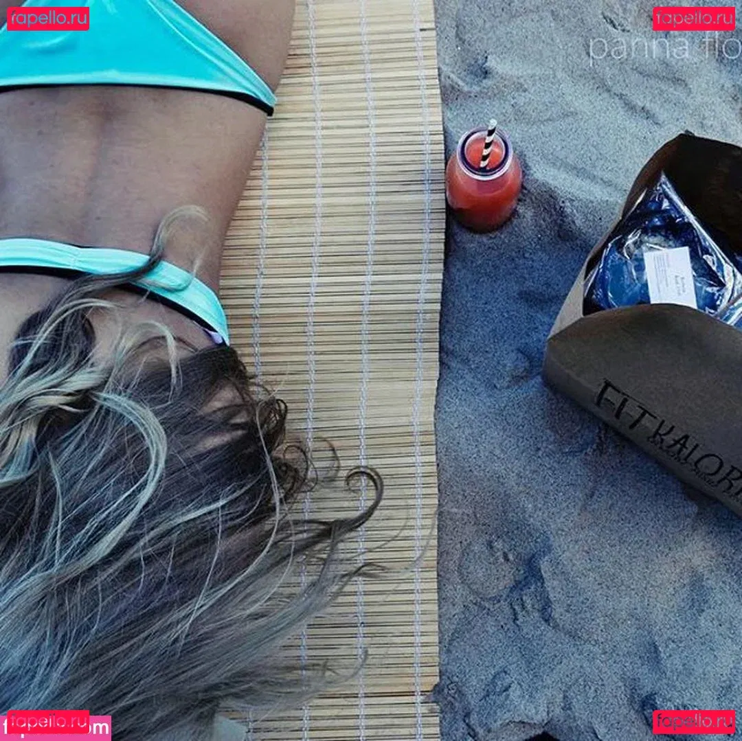 Sara Ladach Onlyfans Photo Gallery 