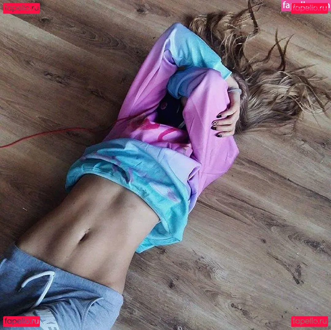 Sara Ladach Onlyfans Photo Gallery 