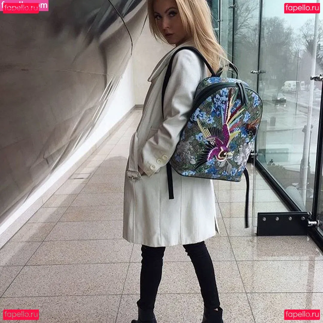 Sara Ladach Onlyfans Photo Gallery 