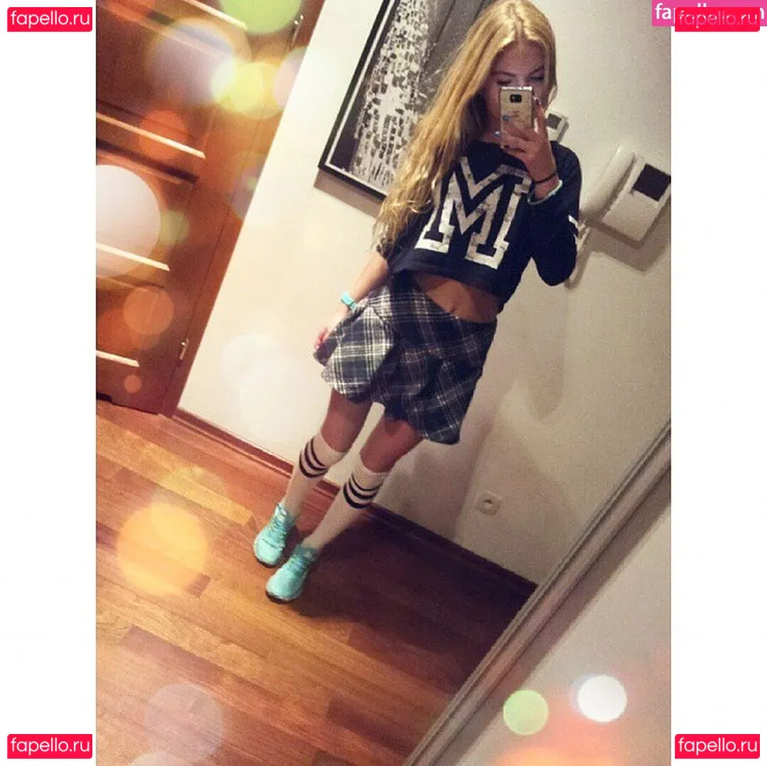 Sara Ladach Onlyfans Photo Gallery 