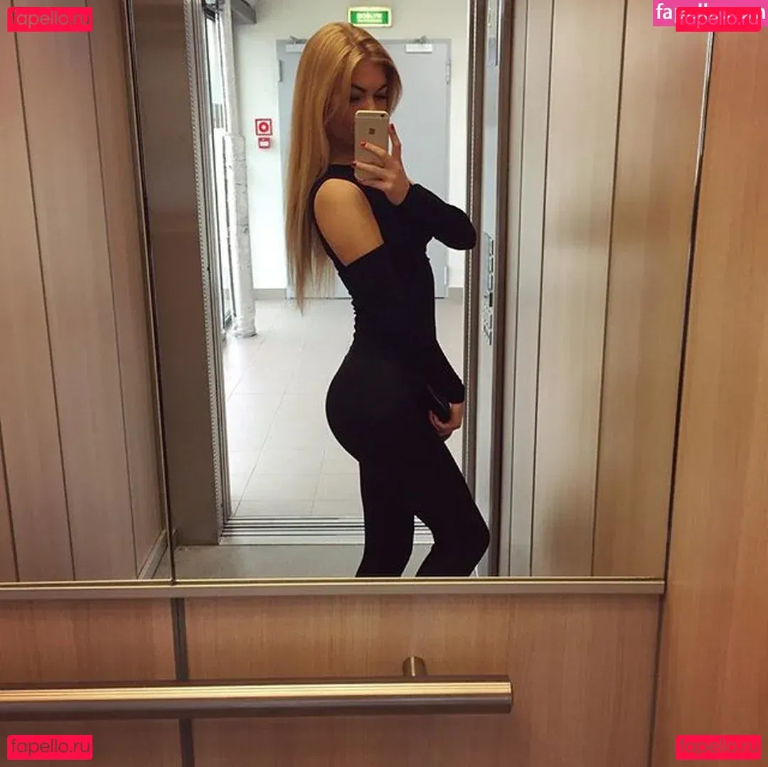 Sara Ladach Onlyfans Photo Gallery 