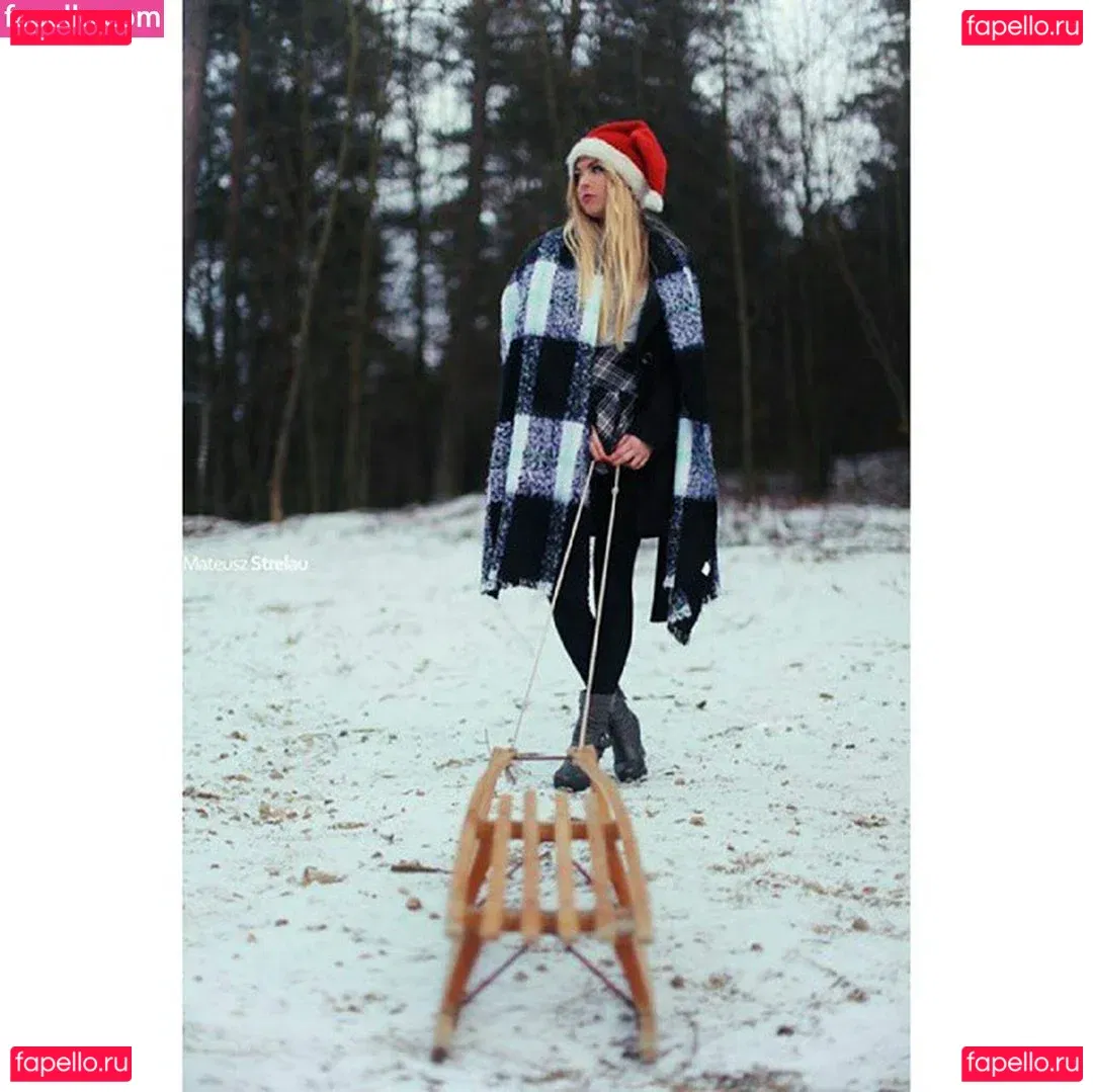 Sara Ladach Onlyfans Photo Gallery 