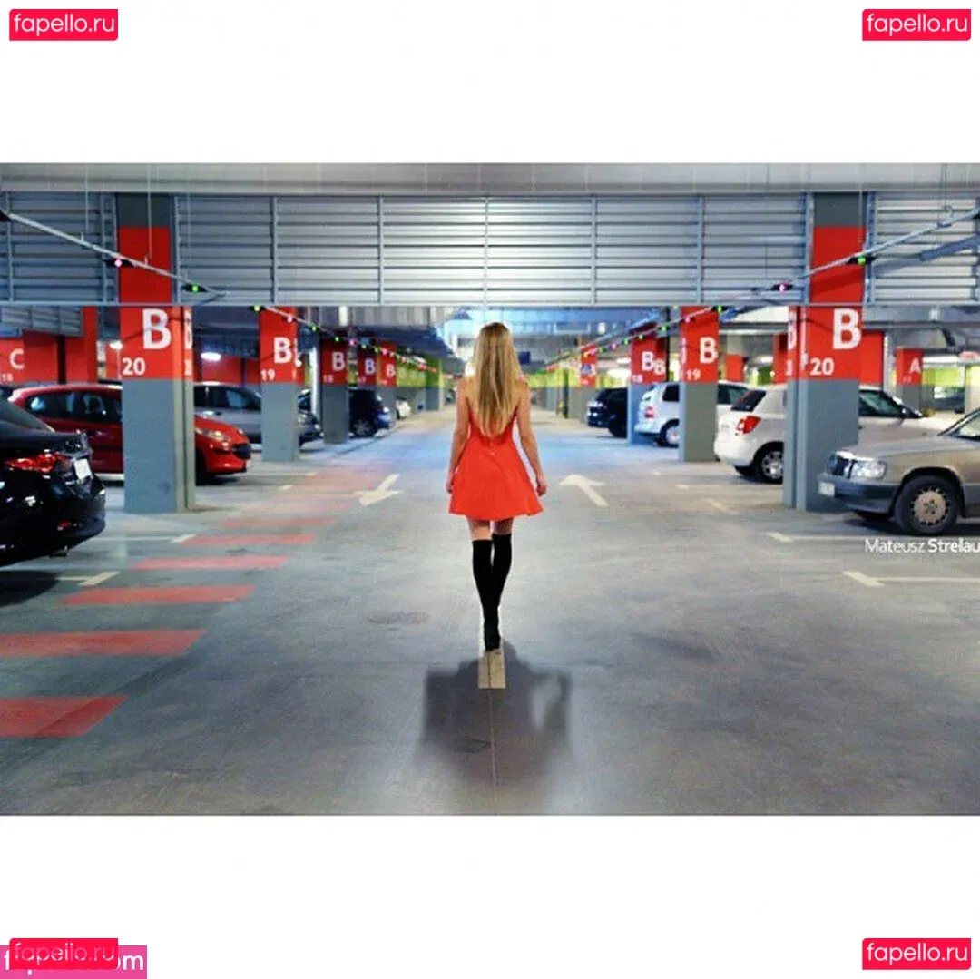 Sara Ladach Onlyfans Photo Gallery 