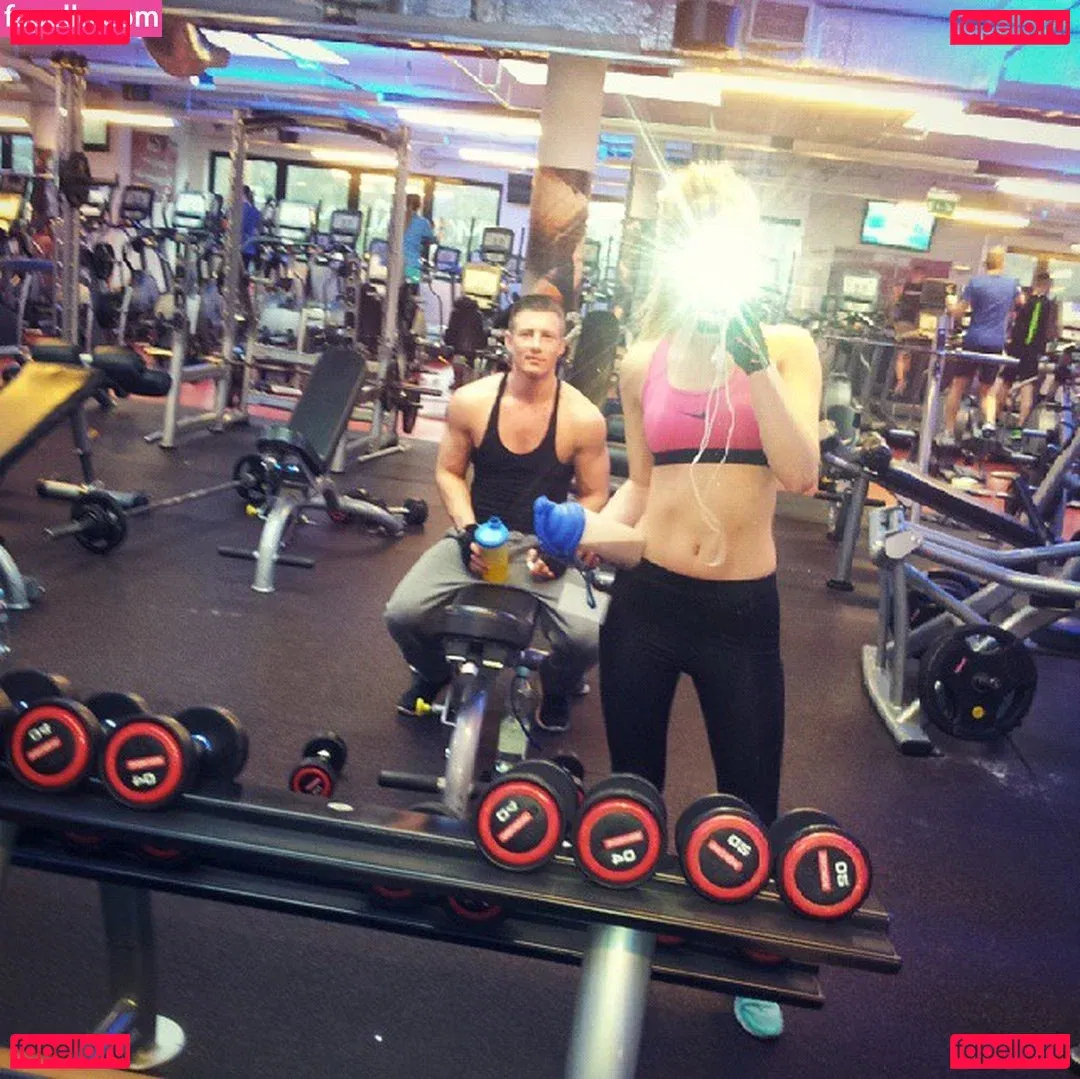 Sara Ladach Onlyfans Photo Gallery 