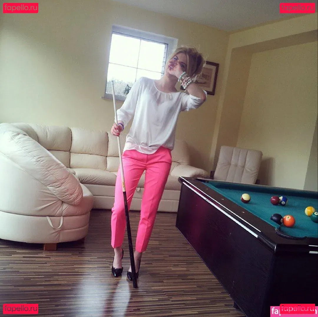 Sara Ladach Onlyfans Photo Gallery 