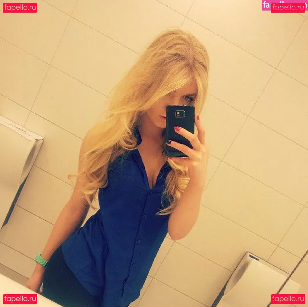 Sara Ladach Onlyfans Photo Gallery 