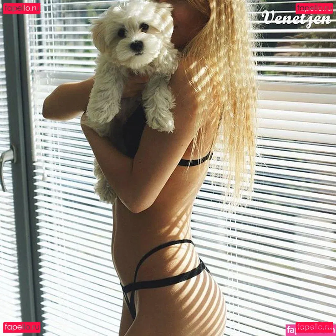 Sara Ladach Onlyfans Photo Gallery 