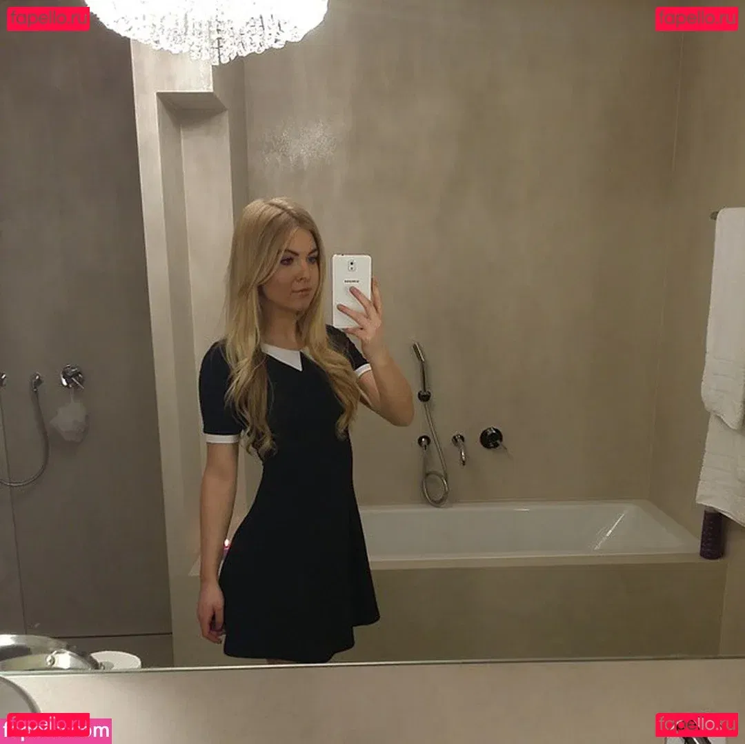 Sara Ladach Onlyfans Photo Gallery 