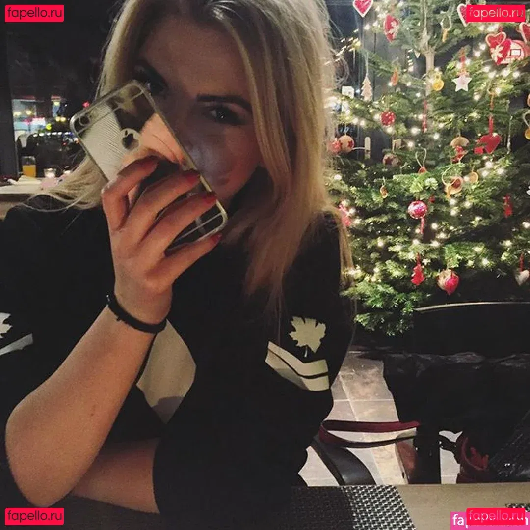 Sara Ladach Onlyfans Photo Gallery 