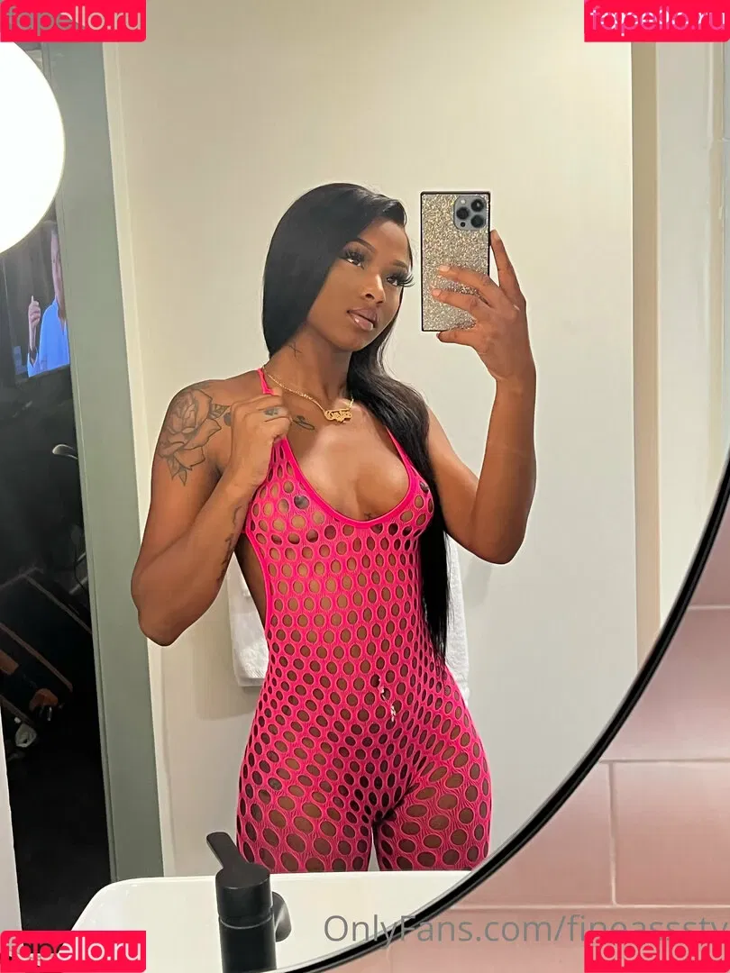 fineasssstv Onlyfans Photo Gallery 