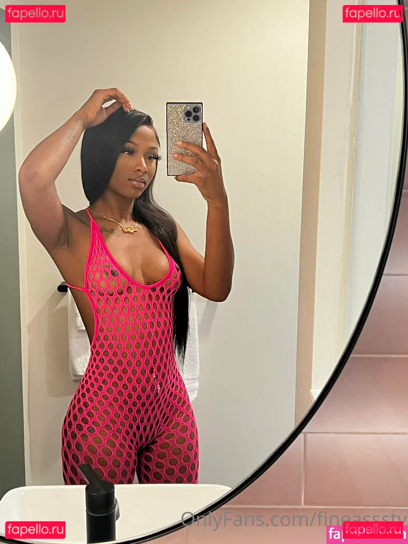 fineasssstv Onlyfans Photo Gallery 