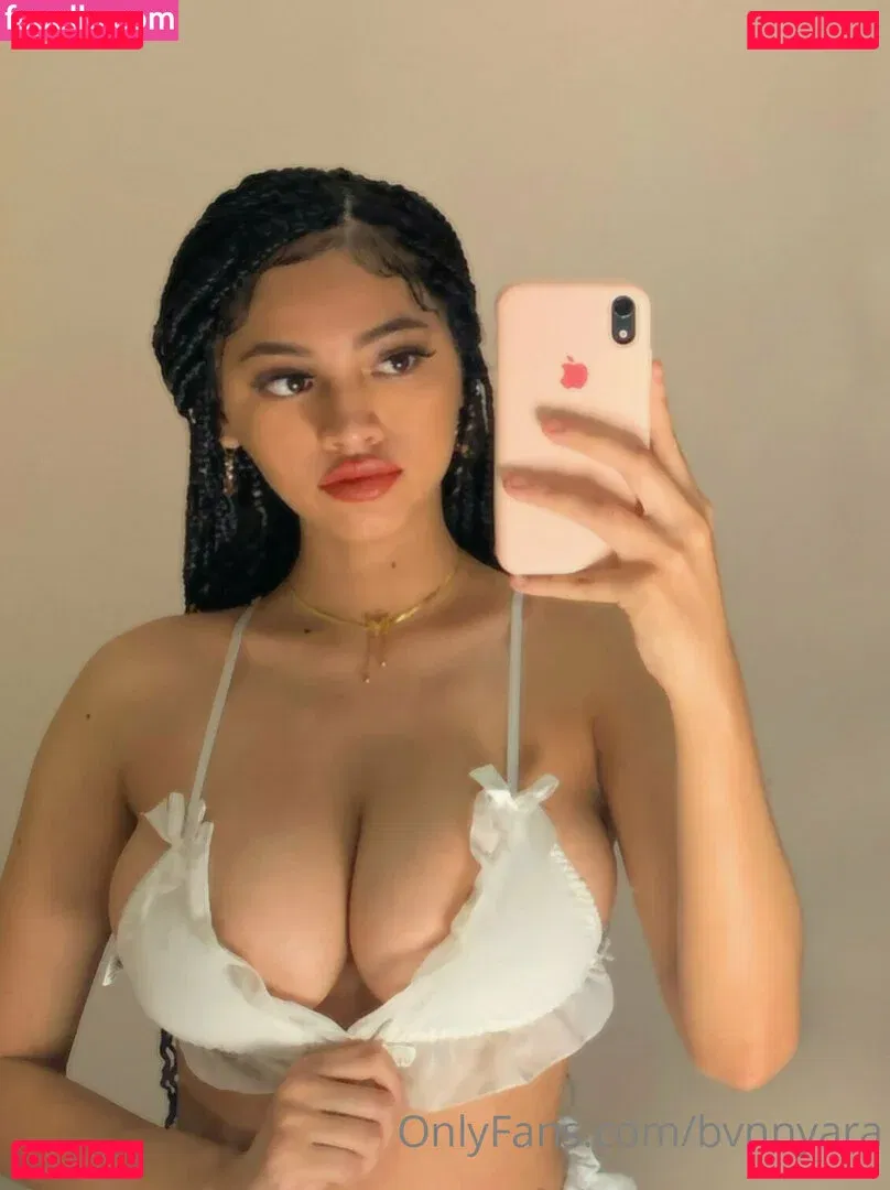 bvnnyara Onlyfans Photo Gallery 