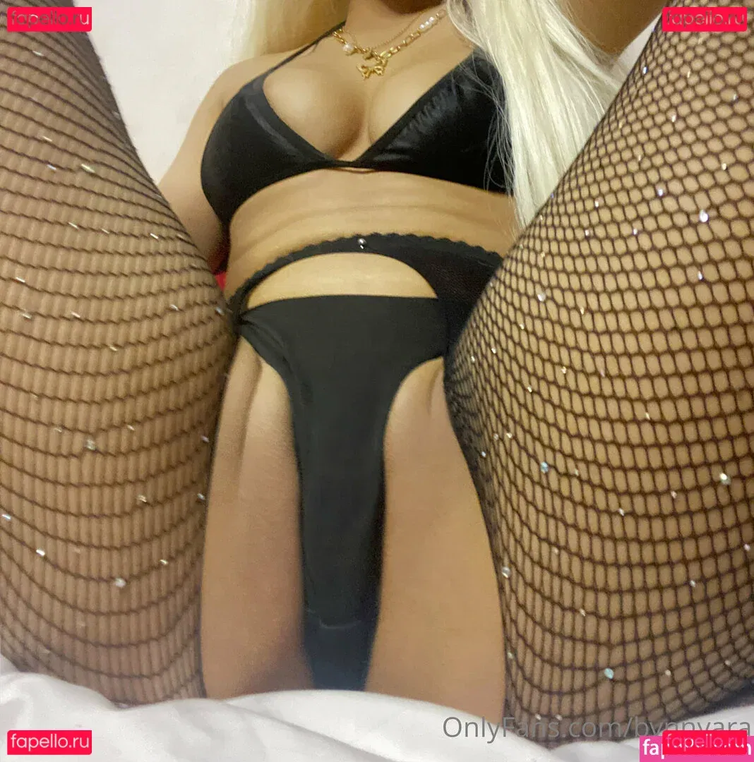 bvnnyara Onlyfans Photo Gallery 