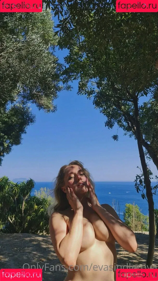 evasindlerova Onlyfans Photo Gallery 